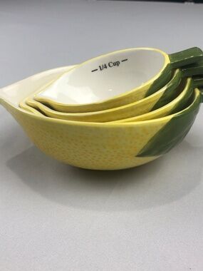 Ceramic Lemon Shaped Measuring Cups Nesting Set of 4 Farmhouse Cottagecore